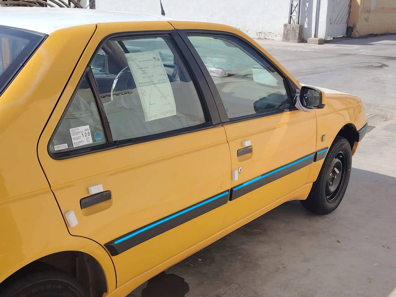 بيجو لميس اكد ٢٠١٦ دشبول عالي شكل جديد كفاله عامه رقم بغداد مداور ثاني يوم  السياره موجوده بالديوانيه العسر ٤٥ وبيها مجال بسيط مامتواجد ع الخاص  ***********
