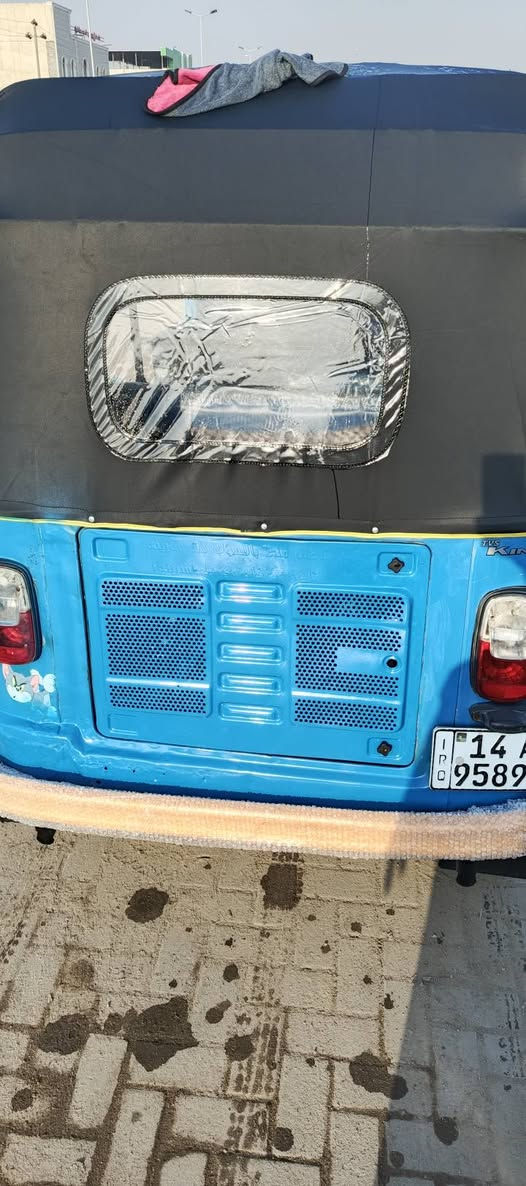 تكتك 22 رقم سنويه للبيع انجليزي بصره 

البودي حلو لا ضربه قويه ولا معجون المحرك بس والفات مبدل جاهزه بصره حيانيه 60 قرب جامع سيد نعمه 

السعر 6650 وبيها مجال كلش قليل رجاء اللي ما يشتري لا يعلق *********** مقطع فيديو موجود
