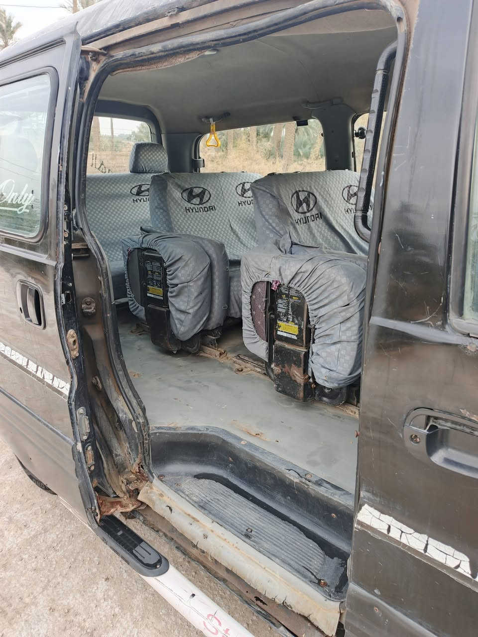 ستاركس مديل ٧ مكينه كير تخم تايرات جدد دواخله حلوه السياره متجايه معمره السعر ٤٠ بيه مجال اراوس فوتون او جنبي موصليه المكان طوريج تريد تحويل او وكاله هاذه رقمي *********** والاسيا ***********
