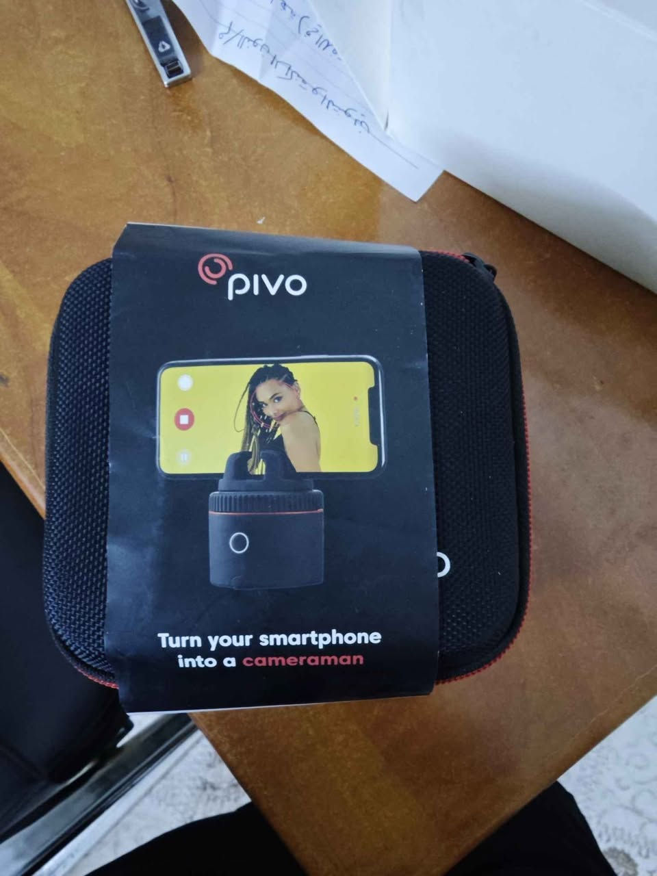 Pivo هو جهاز ذكي للهاتف يقوم بتتبعك تلقائيًا أثناء التصوير.

📱 تضع هاتفك عليه
🔵 يتصل عبر البلوتوث
🔄 يدور بزاوية 360°
🎥 عندما تتحرك، يتابعك تلقائيًا في الفيديو

مناسب للمعلمين، الرياضيين، وصنّاع المحتوى.

Pivo ئامێرێکی زۆر زیرەکە بۆ مۆبایل کە خۆکارانە دەتگەڕێت و تۆ لە ڤیدیۆدا دەپارێزێت.

📱 مۆبایلت لەسەر دادەنێیت
🔵 بە بلوتووس پەیوەست دەبێت
🔄 بە شێوەی 360° دەسوڕێتەوە
🎥 کاتێک دەجوڵێیت، خۆکارانە دەتدۆزێتەوە

باشە بۆ مامۆستا، وەرزشکار یان دروستکەری ناوەڕۆک. كركوك, العراق


**إذا كنت صاحب هذا الإعلان وتريد حذفه لأي سبب، رجاءا أرسل رسالة إلى الدعم الفني**