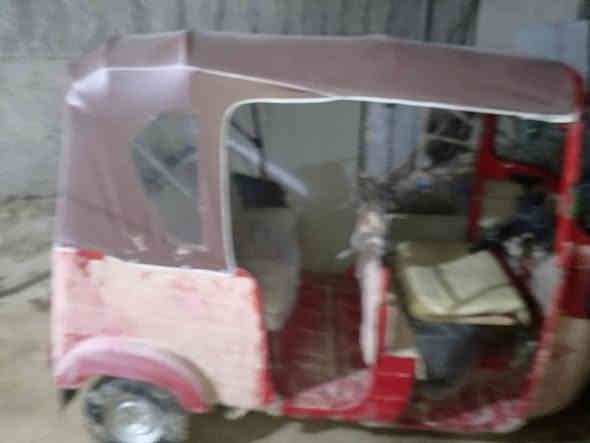 السلام عليكم تكتك 18  محرك 19 اوراق مصطفى السعر 3300 وبيها مجال قليل كربلاء الحر وهذه الرقم التواصل ***********
