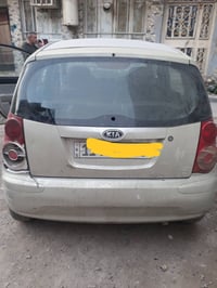 بيكانتو ٢٠٠٨ كير عادي سيارة نظيفة باسمي رقم دولي . سيارة بدون حادث مكا...