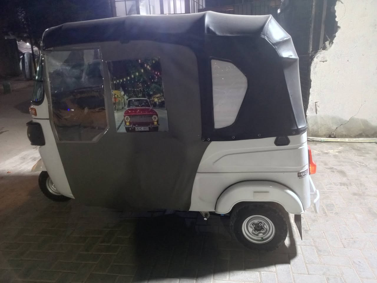 السلام عليكم تكتك للبيع موديل 22شهر 8رقم وسنويه تحويل ثاني يوم العنوان بغداد ***********
