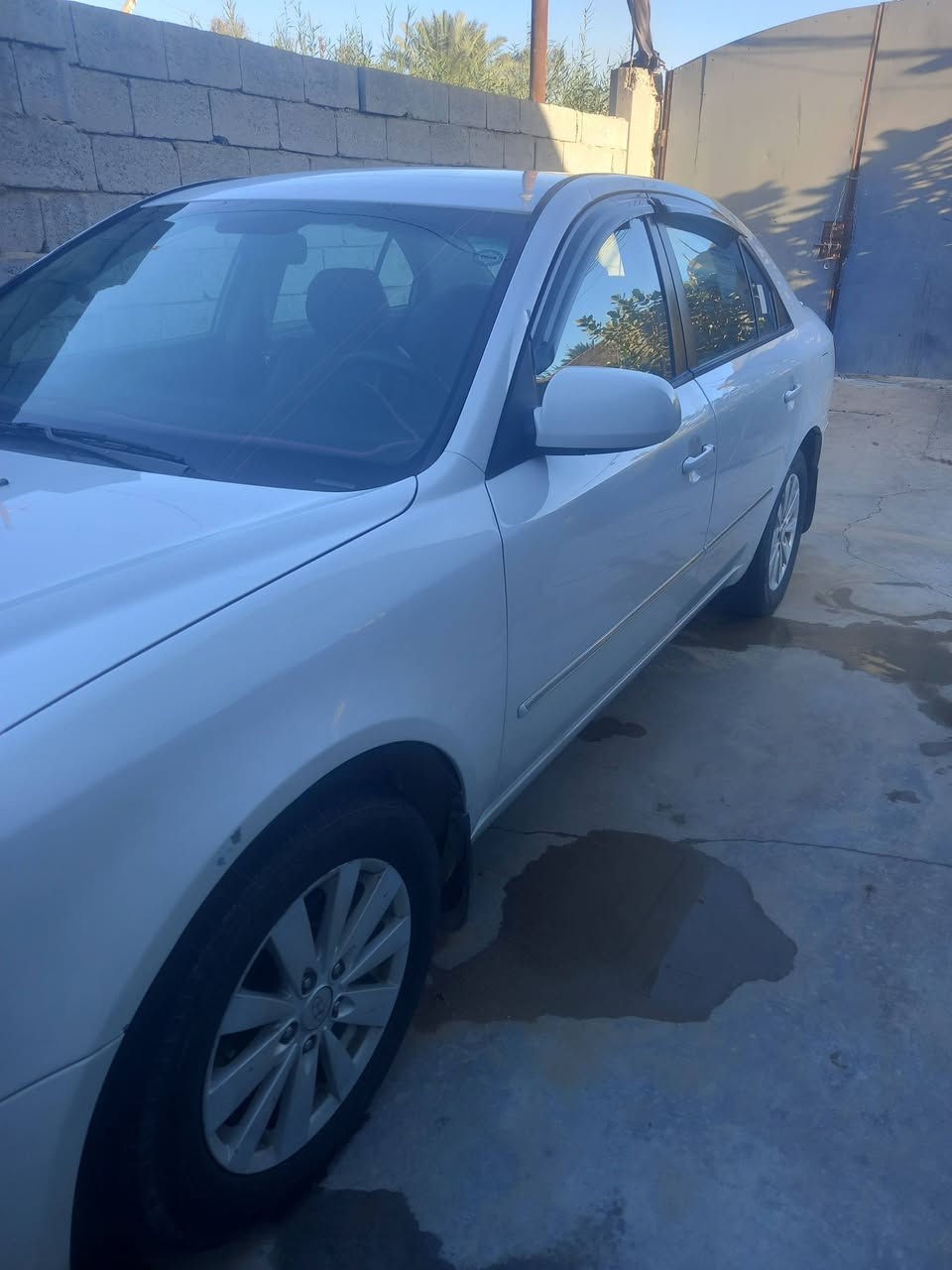 سوناتا 2009 وارد كوري خط واحد كير 5 نمر تبريد ثلج 2400 مكينة السونار موجود بالصور سيارة بأسمي 
السعر 112 وبيها مجال 
***********
