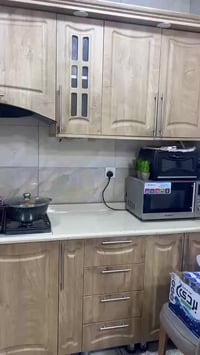 كاونتر HDF • طباخ وميكرو • نظيف