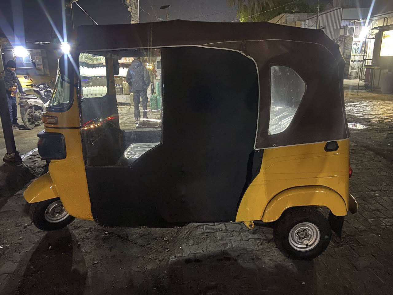 سلام عليكم شباب 2022/11 مكفوله مكاني بغداد مدينت الصدر.  ***********
