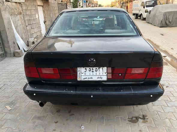 سلام عليكم اخوان 
بي ام دبليو 525 موديل 1989 اسود فاتح مكينة 6 مسكر كير عادي رقم بغداد عنواني بغداد شعلة السيارة بيها نقوصات بسيطة مثل تك دبل امامي ايسر واكف درام شفت تعبان وعدسه مال كلوب الامامي مكسورة يعني بختصار يرادلها ترتيبات ع كد ورقة تكعد تمام عارضها 38 وبيها مجال ع كد الجية السيارة 3تايرات جدد شادلها السيارة لا تبخير ولا تنقيص يعني ماتحك راسك والسوك كلشي بي اذا متقرء المنشور كامل لاتخابرني مامتواجد ع فيس قليل جداً 
هاتف  ***********
