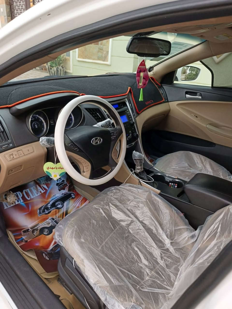 السلام عليكم سوناتا 2013 رقم كربلاء بسمي رقم جديد هزه جديده سنويه جديده كير مكينه خير من الله حداديه اماميه خلفيه جديده كامله سياره للخير مابيهه اي نقص ماشيه128 سياره حادثهه جاملغ وبنيد وبيهه صبغات قليله بدون دواخل اني ابيع احزام بس هيه مو احزام مكاني بابل ورديه خارج قرب مستشفى الكفيل سعر خاص او تتصل ***********
