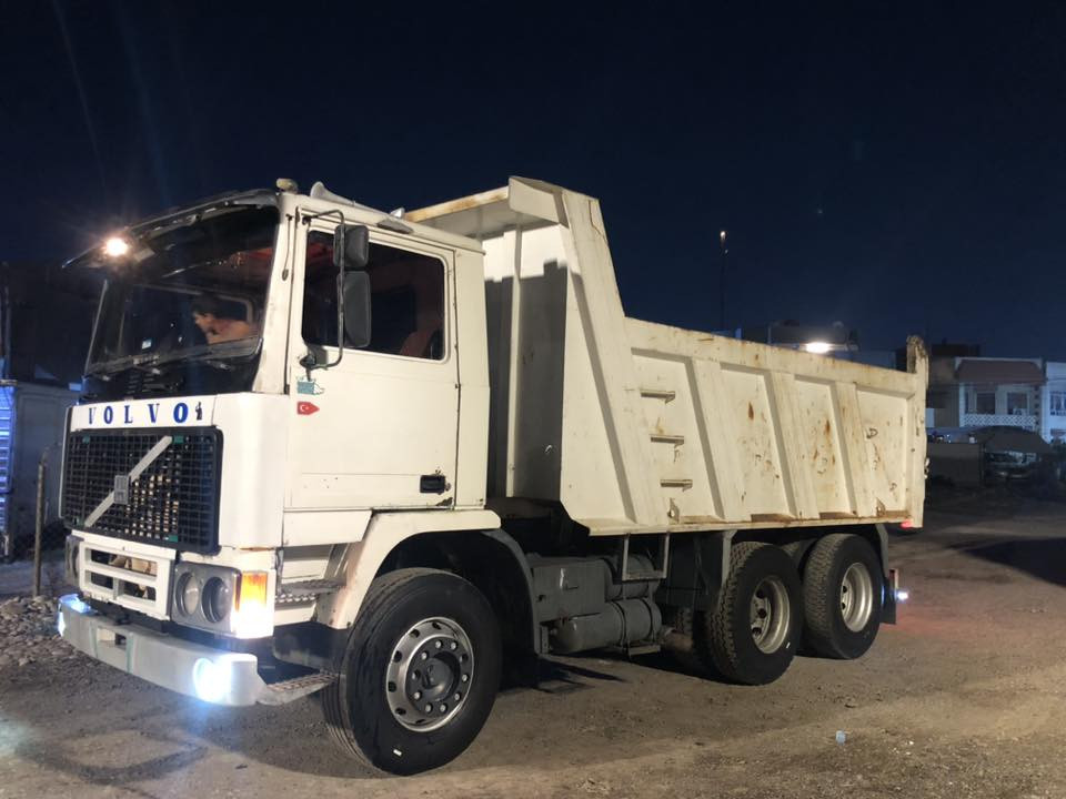 فالفو F للبيع 
رقم صلاح الدين انكليزي سكس قلاب بالسنويه 

محرك جي ١٠ كير ٤x٤  سنكل عضله 
تخم تاير نضيف جاهزه للعمل 
مكاني بغداد الدوره 
***********
