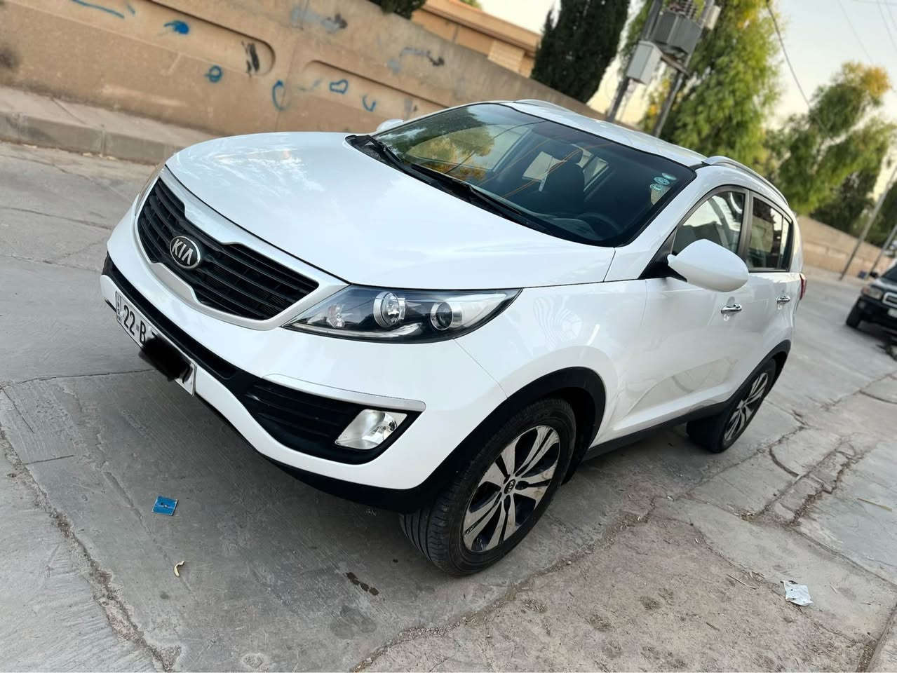 کیا سپۆرتاج ٢٠١٣ بئ بۆیاخ 
لەسەر دەقی شەریکە ماوە 
سنوی رەقم نوئ تا ٢٠٢٨ 
سەیارە لیدراوی نیە 
تەنها هەنئ کارت و سارد بجوکی هەیە پێوەی دیار نیە هیج
گێر و مەکینە کەپس نەکراوەتەوە بەشەرت
بئ دوکەڵ و بئ سەوت و بئ سەرف
لە چەمچەماڵ
***********

***********
vip car شمشمل, السليمانية
