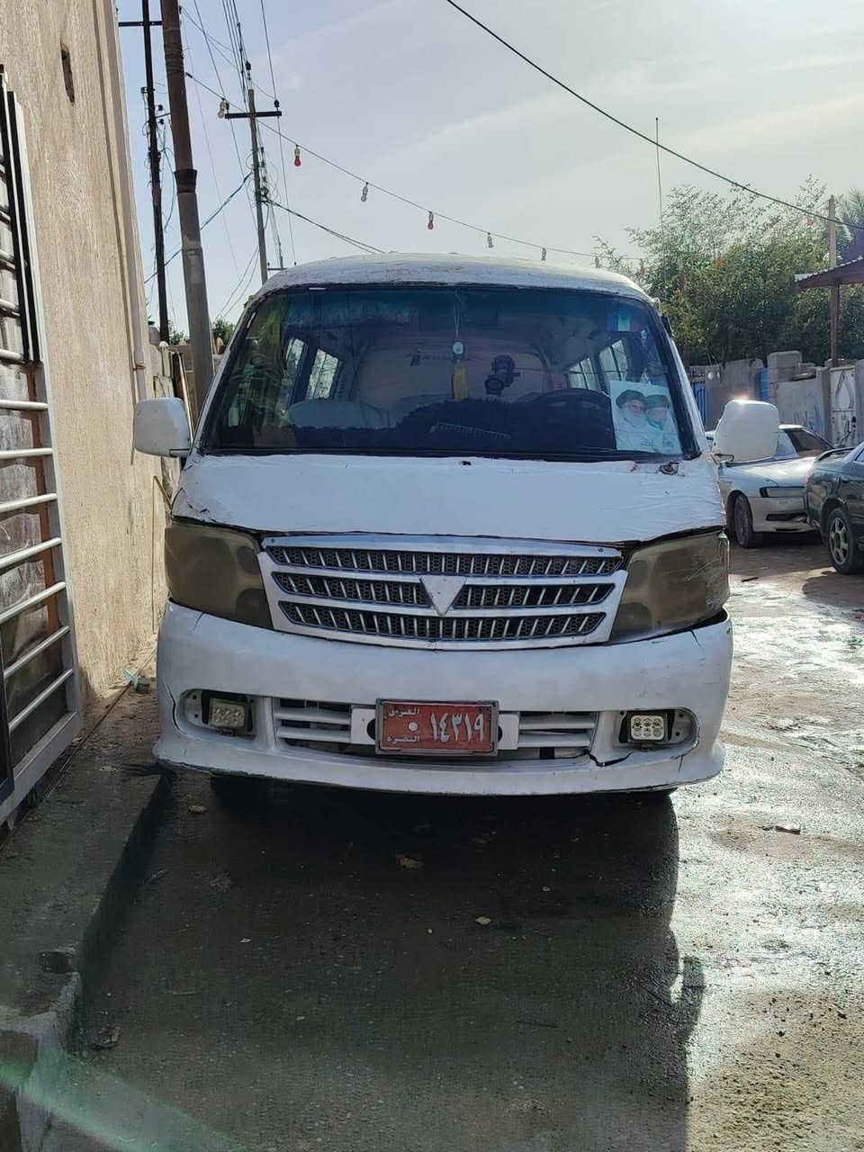 السلام عليكم شباب سياره للبيع فتون مديل 2008 رقمها احمر بيها مكينه ونجي والبدي شوف العين السياره دواخلها حلوه ومرتبه.. الرقم ***********
***********
