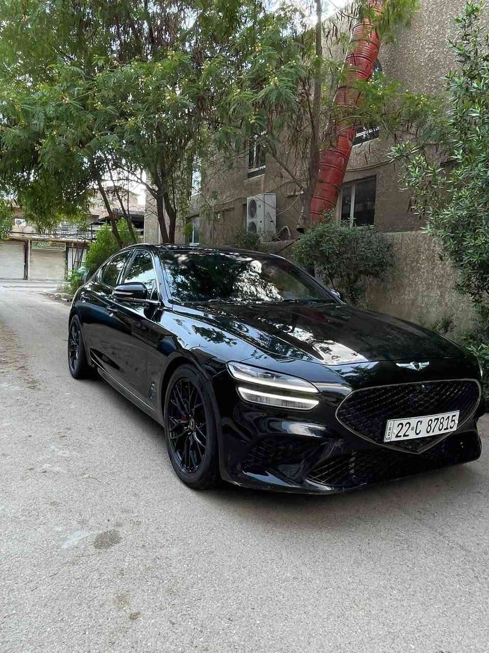 📢 إعلان بيع سيارة مميزه

للبيع  او مراوسGenesis G70 سبورت برستيج 
— محرك 3.3T  
حادث جاملغ وبنيد صور الحادث و السونار خاص 
رقم اربيل تحويل او  وكالة 
🔹 الموديل: 2022 
🔹 الفئة: Sport Prestige (أعلى فئة)
🔹 المحرك: 3.3L V6 Twin Turbo
🔹 القوة: حوالي 370 حصان 🔥
🔹 الگير: أوتوماتيك 8 سرعات
🔹 نظام الدفع: (خلفي المرغوب 2wd)
🔹 الممشى: 52,000 ميل 
🔥 المواصفات الكاملة:
⚙️ الأداء:
وضعيات قيادة متعددة (Sport / Comfort / Eco/sport+)
شفتات ستيرن (Paddle Shifters)
نظام تعليق رياضي مريح وثابت
نظام اكزوز رياضي صوت متغير عند تبديل وضعيات القياده
🛋️ الداخلية والفخامة:
مقاعد جلد مميزه بالون الاحمر +متغيرة عند تبديل وضعيات القياده
تبريد وتدفئة للمقاعد الأمامية
ذاكرة مقاعد + تحكم كهربائي كامل المقاعد الامامية
ستيرن كهرباء+خزن وضعية +تدفئه ستيرن +نظام الاهتزاز عند التحذير
داخل كاربون وجلد فخم جدا مع احزمة حمراء رياضية مميزه
سقف وتكم كنتارة بالكامل 
إضاءة داخلية (Ambient Lighting)
📺 التكنولوجيا:
شاشة معلومات وترفيه كبيرة
نظام صوت فاخر (Lexicon) 🔊
Apple CarPlay + Android Auto
شحن لاسلكي للموبايل
دشبول شاشة + كامرة عند الانعطاف
🚗 الأمان والمساعدة:
رادار أمامي+قيادة الية + مثبت سرعة ذكي
نظام الحفاظ على المسار
تحذير النقطة العمياء
فرملة طوارئ أوتوماتيكية
كاميرات 360 درجة
حساسات أمامية وخلفية 
🌟 إضافات:
فتحة سقف بانوراما 
تشغيل بصمة + دخول ذكي
تشغيل عن بعد 
مرايا كهربائية قابلة للطي
جنوط رياضية قياس كبير
السيارة جاهزه بدون اي نقص او مسج

السعر 223 وبيها مجال بسيط جدا 

للاستفسار:- مكان السياره بغداد الصليخ *********** بغداد, العراق
