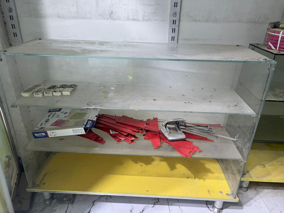 السلام عليكم للبيع تواصل ع رقم 0771 245 8717
