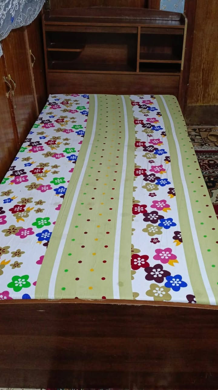 جربايه نفر هيه والدوشك مالته امانه الله الدوشك بعده جديد لا خاسف ولا شي وتجي تشوفه  بعينك بسعر مناسب 60 نهايته + كركوت اطفال سعره 10الف  نهايته مكاني الغزاليه


**إذا كنت صاحب هذا الإعلان وتريد حذفه لأي سبب، رجاءا أرسل رسالة إلى الدعم الفني**