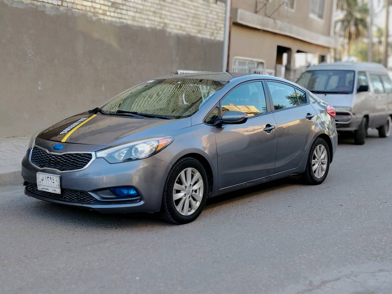 سلام عليكم
كيا فورتي 2016 وارد أمريكي حادث خشم جاملغ أمامي فقط بدون دواخل الغود شواصي مكفولات سياره كفاله عامة من صبغ ضربه تبديل سونار منشور محرك1800دوش مرغوب لا تنقيص ولا تبخير ماشية 193 حقيقي تخم تاير جديد تبريد شغال حداديه فولل 
رقم بغداد ألماني مشروع وطني سنويه لل2027 ما عليه غرامات
مواصفات نص فول
فول تحكمات استرين 
كامره رجوع R
شاير بلمري 
نظام ايكو + مانع زقاق 
تقليل وقود 
محرك 1800دوش
باقي بيه مواصلة هواي العنوان بغداد الرصافة السعر 113 بية مجال الشراي رقم هاتف ***********