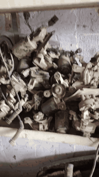 السلام عليكم ورحمه الله وبركاته 
تفصيخ راسم أبو محمد إيشي تحتاج موجود 
العنوان بغداد أبو غريب الزيتون 
***********
