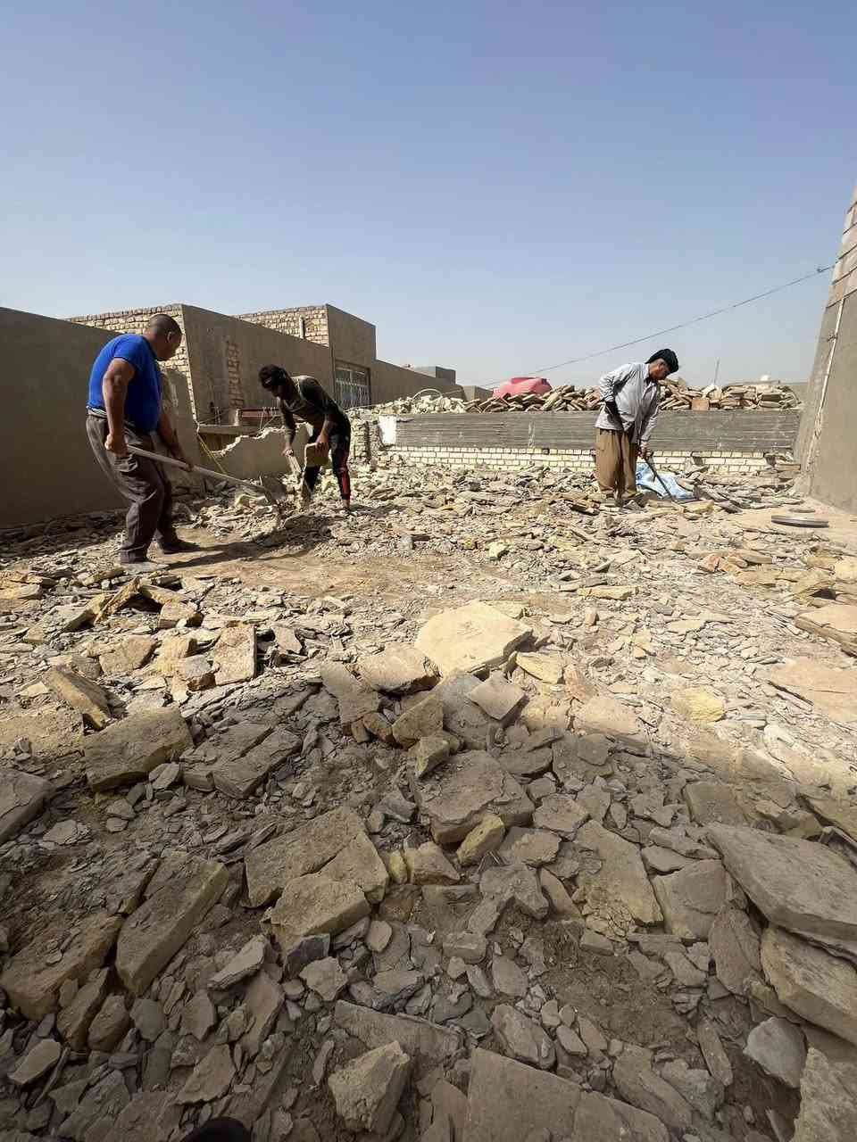 السلام عليكم 

جاهزين للعمل بكافة مقاولات البناء والترميم وباسعار مناسبة ( بالنقد او الأقساط) بادارة ابو حيدر واولاده للاستفسار اتصل وتدلل ***********  _  ***********
