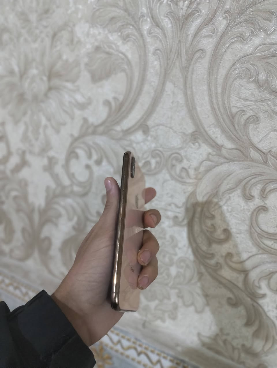 السلام عليكم إكس اس ماكس اذكره 256 بطارية 84 بلاديه ما مرفوعه شاشه مبدله فقط اصليه جهاز يخبل شحن واستخدام بيت جهاز مرتب ونضيف ما بي إي مشكلة فيس ايدي واكف فقط سعره 180 بي مجال بسيط
***********
