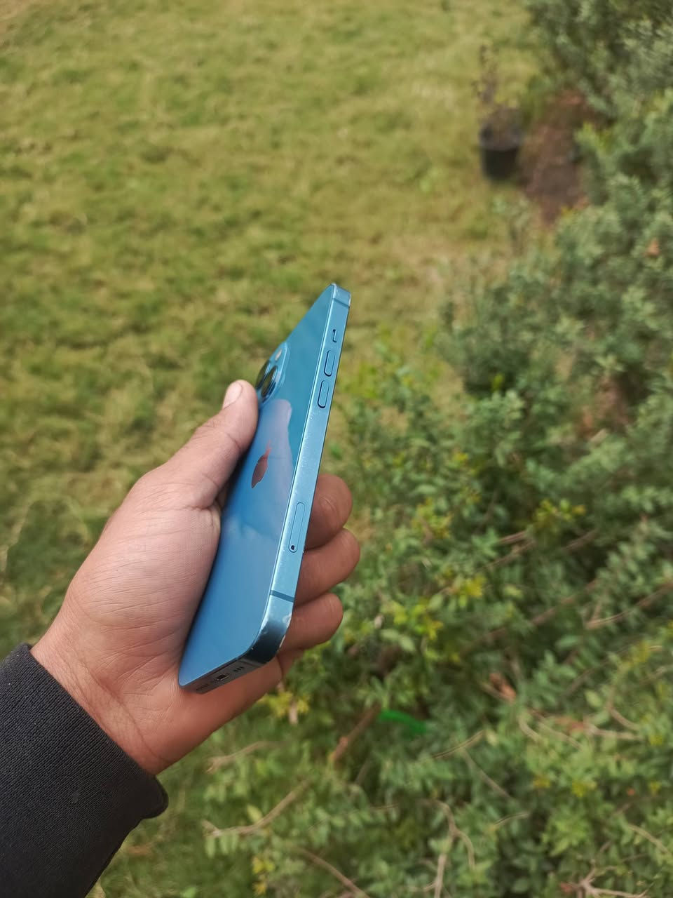 سلام عليكم 13عادي يرهم بيع مراوس 
جهاز دبل سيم كارت مو تك 
جهاز اي قطعه مابي مستبدل 
ذاكره 128
بطاريه 77
جهاز فقك بي غدوش بلشاشه يعني شخوط 
مكاني كربلاء ***********
سعر خاص
