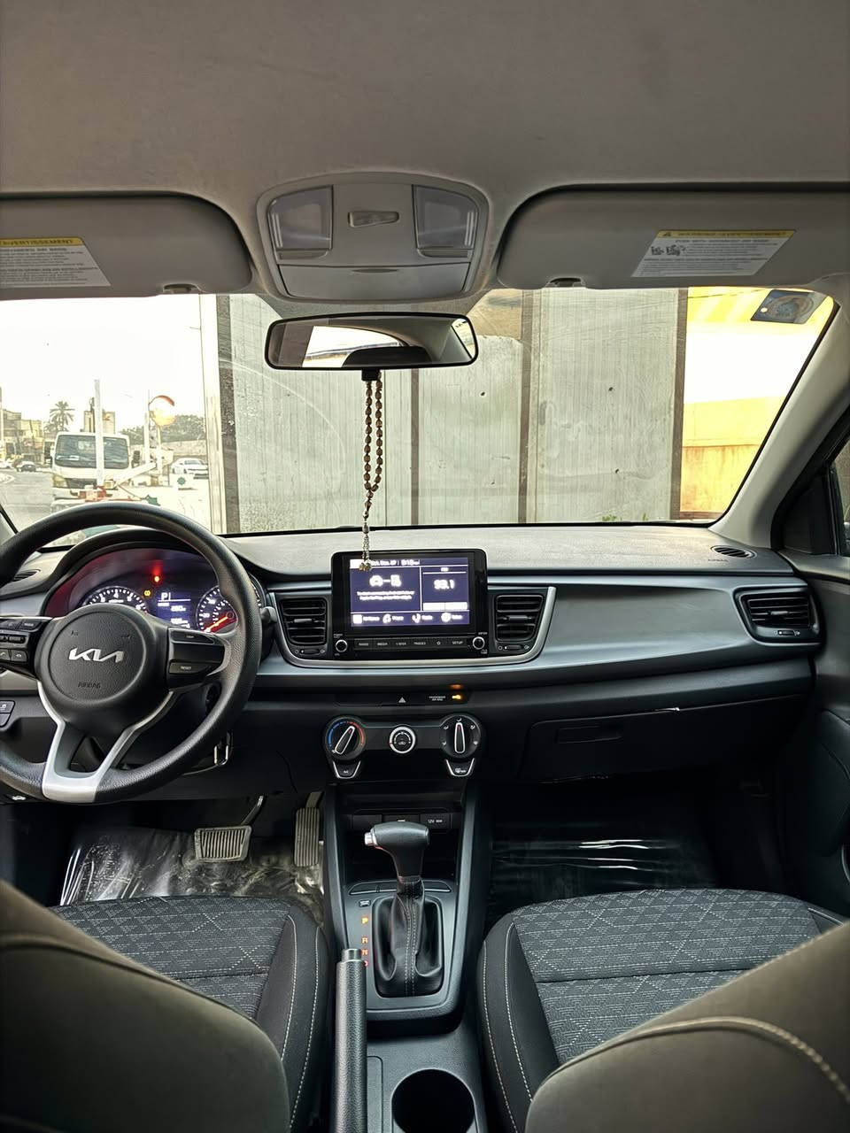 كيا ريو موديل 2022 امريكي للبيع
• ماشيه 47 الف (40 الف مشي امريكا بالعراق ماشيه 7500)

• المواصفات : 

نظام قيادة سبورت SPORT وعادي

كاميرا خلفية دواره

مانع انزلاق

تحكم ستيرن جهتين

بلوتوث + مدخل USB

شاشة كار بلي بلادي 

مود درايف  مانع انزلاق  حساس اطار  

محرك 16 دوش رقم بغداد

ضررها بامريكا 

 ضررها موضح بالصور بدون ايرباك بدون صبغ تعديل على البارد فقط بلامارات

رايدها ١٣٠ بيها مجال بسيط 

• مكان السياره بغداد 

للاستفسار الاتصال عل رقم ***********

•
