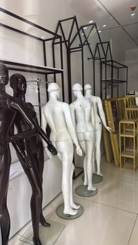 ملكانات اريد ابيعهن شلعه وحده للتواصل واتس اب 07726127102