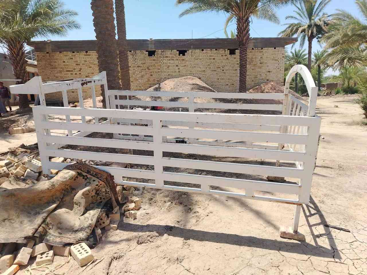 سلام عليكم محجر للبيع نضيف وجاهز كبل شده للسياره لاستفسار على الرقم *********** مكان بابل قضاء القاسم
