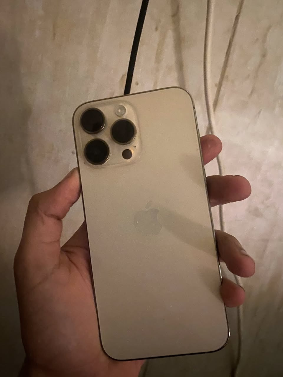 آيفون 14 برو ماكس ذاكرة 256 مبدل شاشة اصليه وبطارية فقط جهاز نظيف جدا لا بي تسريب شحن ولا شاشة بيها شي شراي يتواصل واتساب ***********
