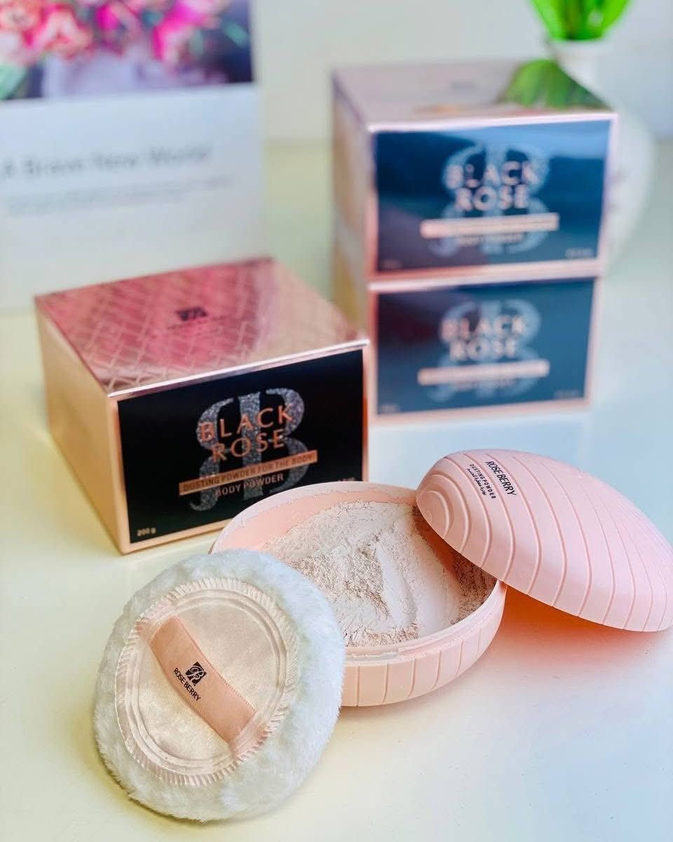 ✨ دللي جسمج بأفخم بودرة معطرة من روز بيري ✨
ريحة… نعومة… وثبات يخلي الكل يسألج شنو هذا العطر 😍🤍

بودرة الجسم من روز بيري مو بس تعطر الجسم،
لااا ✨ تعطي إحساس نظافة وانتعاش ولمسة حريرية تخبل من أول استخدام 🌸

💖 ٤ روائح مختلفة حتى كل بنت تختار شخصيتها:

🌷 ورد ومسك
ريحة هادئة وأنثوية ناعمة تخليج مثل الوردة طول اليوم

🖤 بلاك روز
فخم وغامض وجذاب… مناسب للبنات اللي يحبون الريحة الثقيلة الراقية

🤍 قريب لعطر كوكو شانيل
إحساس فخم وثبات يجنن… ريحة مرتبة وكلاس

🎀 نفس عطر يارا
سكر خفيف وأنوثة ناعمة… من الريحات اللي ما تملين منها أبد

✨ مميزاتها:
✔️ تعطر الجسم والشعر والملابس
✔️ تقلل التعرق وتعطي انتعاش
✔️ ملمس ناعم ومخملي
✔️ ثبات حلو يدوم لساعات
✔️ حجم عملي وياج بكل مكان

🌸 بعد الشاور تصير إدمان حرفياً
ريحة نظافة وفخامة بكل حركة 🤍

📦 متوفرة هسه والكمية محدودة
للطلب أو الحجز راسلينا خاص قبل النفاذ �

#غرام_بسماية_بيوتي #بسماية_مول #بسعر_العرض_ #مدينة_بسماية #يارزاق #العراق #كوزمتك #مشاهير #مكياج #ملابس #اكسبلور #لايك #متابعة #بسماية


**إذا كنت صاحب هذا الإعلان وتريد حذفه لأي سبب، رجاءا أرسل رسالة إلى الدعم الفني**