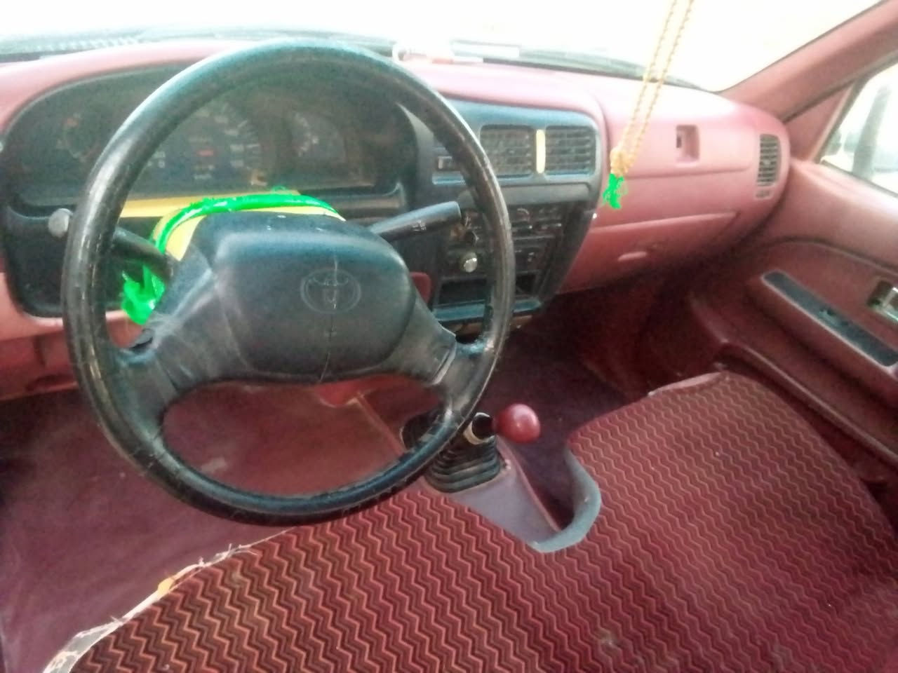 سلام عليكم جمره تيوته 2002.. ادوات  السعر 35 وبيه مجال مكان سياره الناصريه   التصال عل الرقم  ***********
