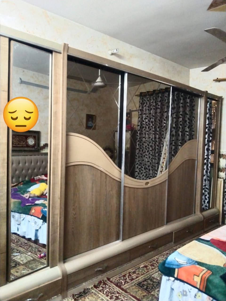 غراض للبيع للاستفسار مراسلة الصفحه او ع الرقم تالي ***********

