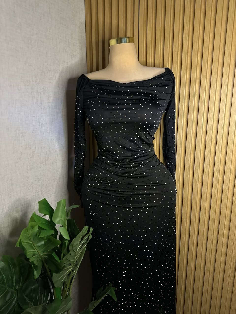 #جمال ونزاكة الفستان 🫡
خامه زبده ستراس 
قياس فري سايز يلبس من وزن 50 الى 85


**إذا كنت صاحب هذا الإعلان وتريد حذفه لأي سبب، رجاءا أرسل رسالة إلى الدعم الفني**