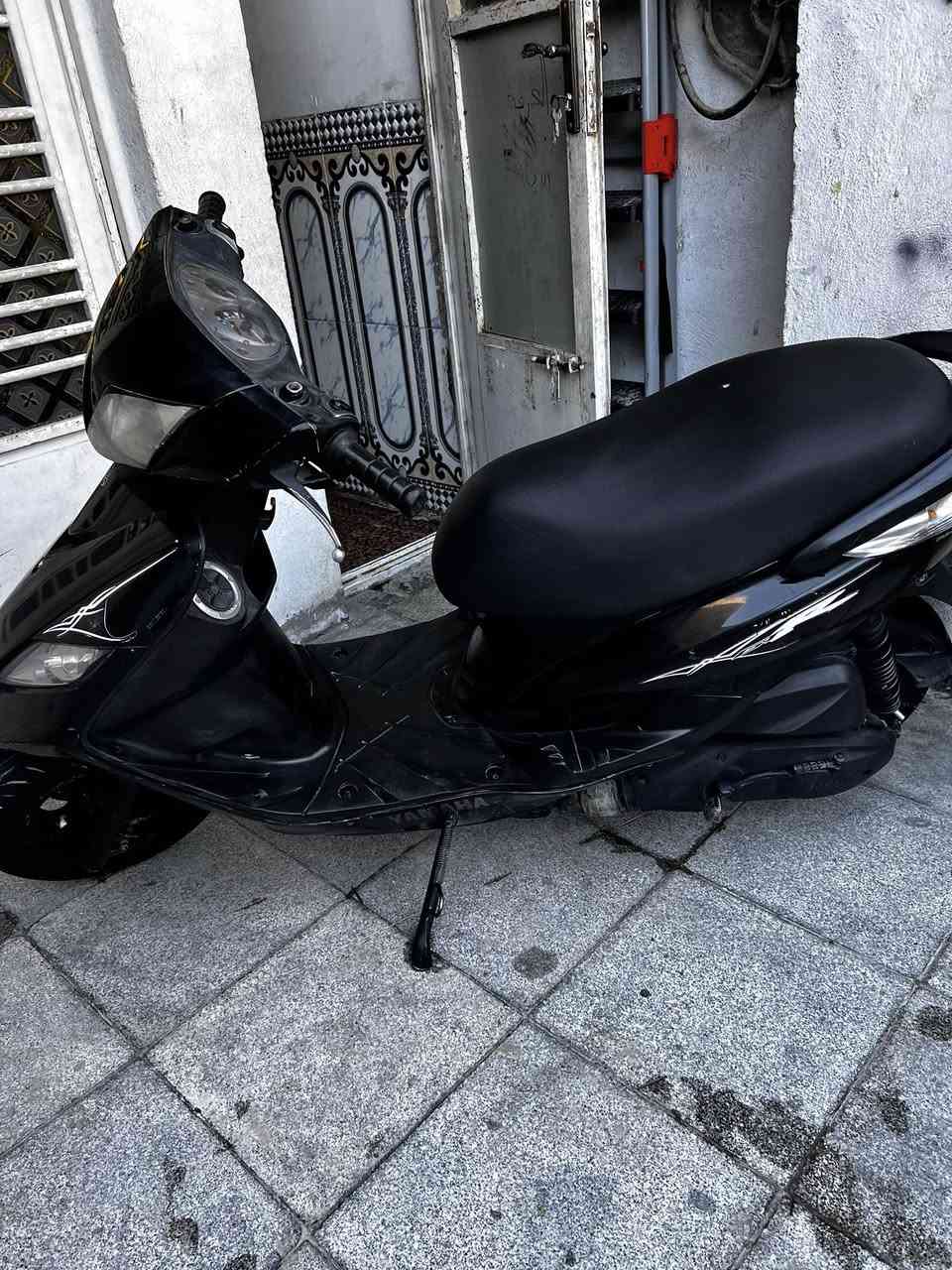 دراجه ماكس ثعلب جئ تي آر للبيع دراجه نضيفه محركها خير من الله بس بيها فطر من مكان لصرة مكاني لمشتل قيم وخذ ***********
