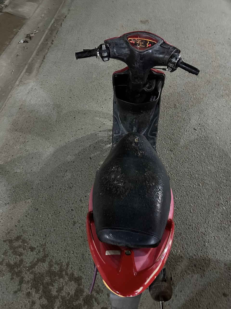 سلام عليكم ماكس عدلة لبيع كلشي شغال وشلعة ومعدل نقصهة بس باتري مكاني بغداد الغزالية السعر 650 وبيهة مجال الرقم ***********
