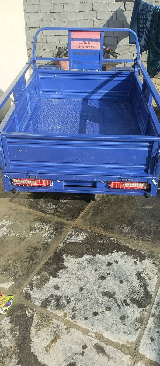 السلام عليكم  ستوته للبيع  اورق اصولي نضافه فول موديل مكفوله من كلشي 2025 مكان  الديوانيه الستفسار انتصل عله الرقم ***********
