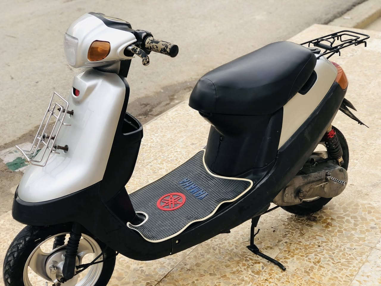 لون رصاصي مكينه مو مفتوحه فقط قبق هندر اشاير شغاله لايت كدام اصطاب لايت سلف يعوزو باتري الماطور بل حقيقه ارتب من الصور *********** واتساب فقط 325
