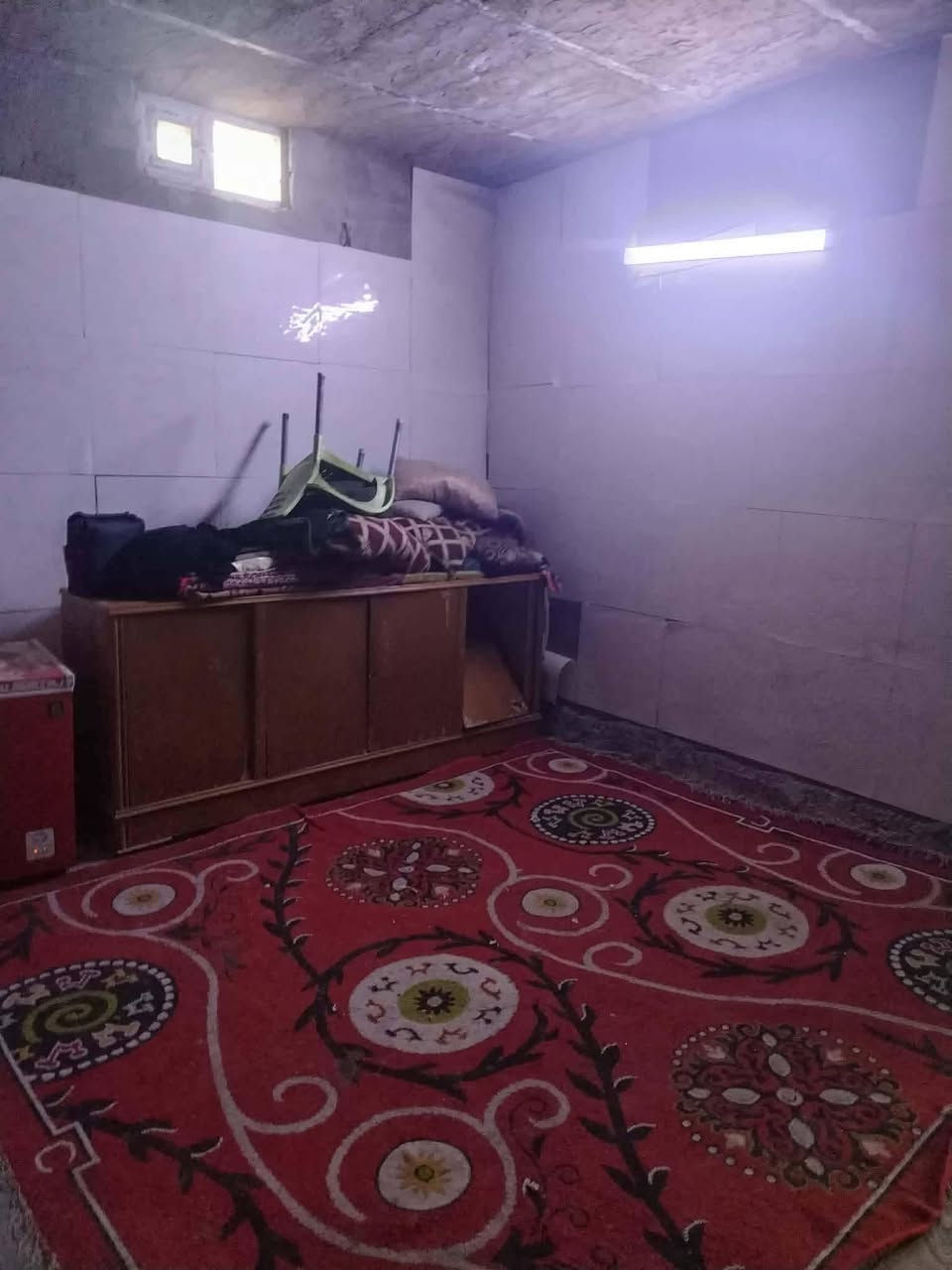 بيت للبيع 

براكيه شارع مطار قديم ركن قرب اسؤاق الامير المساحه 160 السعر35وبي مجال 
يحتوي على غرفتين وصاله ستقبال ومطبخ وصحيات  وطارمه 

مباشر من صاحبه  شرايه راسلوني
#متابعين


**إذا كنت صاحب هذا الإعلان وتريد حذفه لأي سبب، رجاءا أرسل رسالة إلى الدعم الفني**