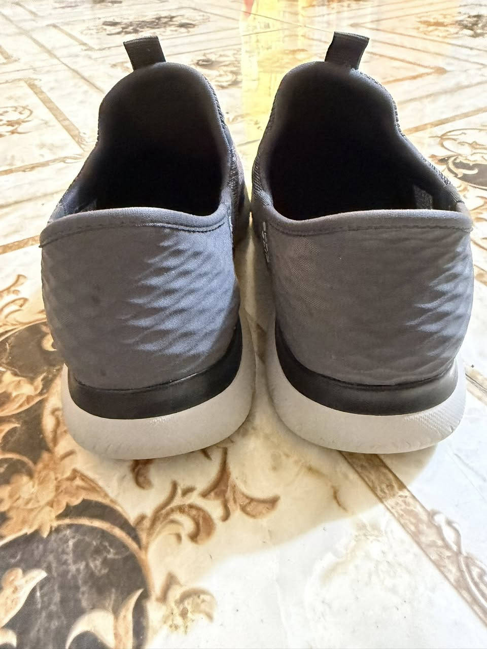 سكجر اورجنال اصلي قياس 40 طول القدم 25 ونص نضافه القطعه ٩٩ المرسله ع الماسنجر فقط


**إذا كنت صاحب هذا الإعلان وتريد حذفه لأي سبب، رجاءا أرسل رسالة إلى الدعم الفني**