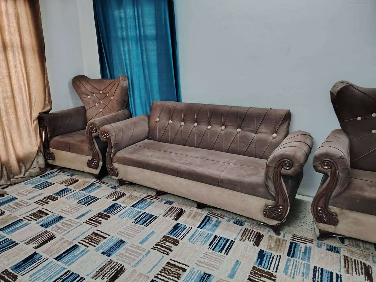 السلام عليكم تخم للبيع 10 مقاعد سعر 250 مكان بغداد الدوره للاستفسار 
⁨***********
