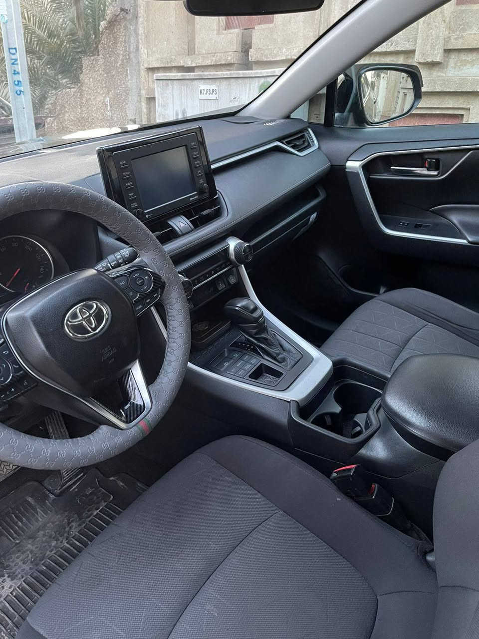 3 انضمة قيادة
سلايد روف
رادار امامي
مانع انصدام
كشن كهرباء
تدفئة بالكشنات
كامرة خلفية
صندوق كهرباء
هزة وفحص كامل سنة ياله تسقط سنوية بأسمي
موديل 2020 وارد امريكي حادثها صندوق 
السعر 210$
التواصل والاستفسار ***********
