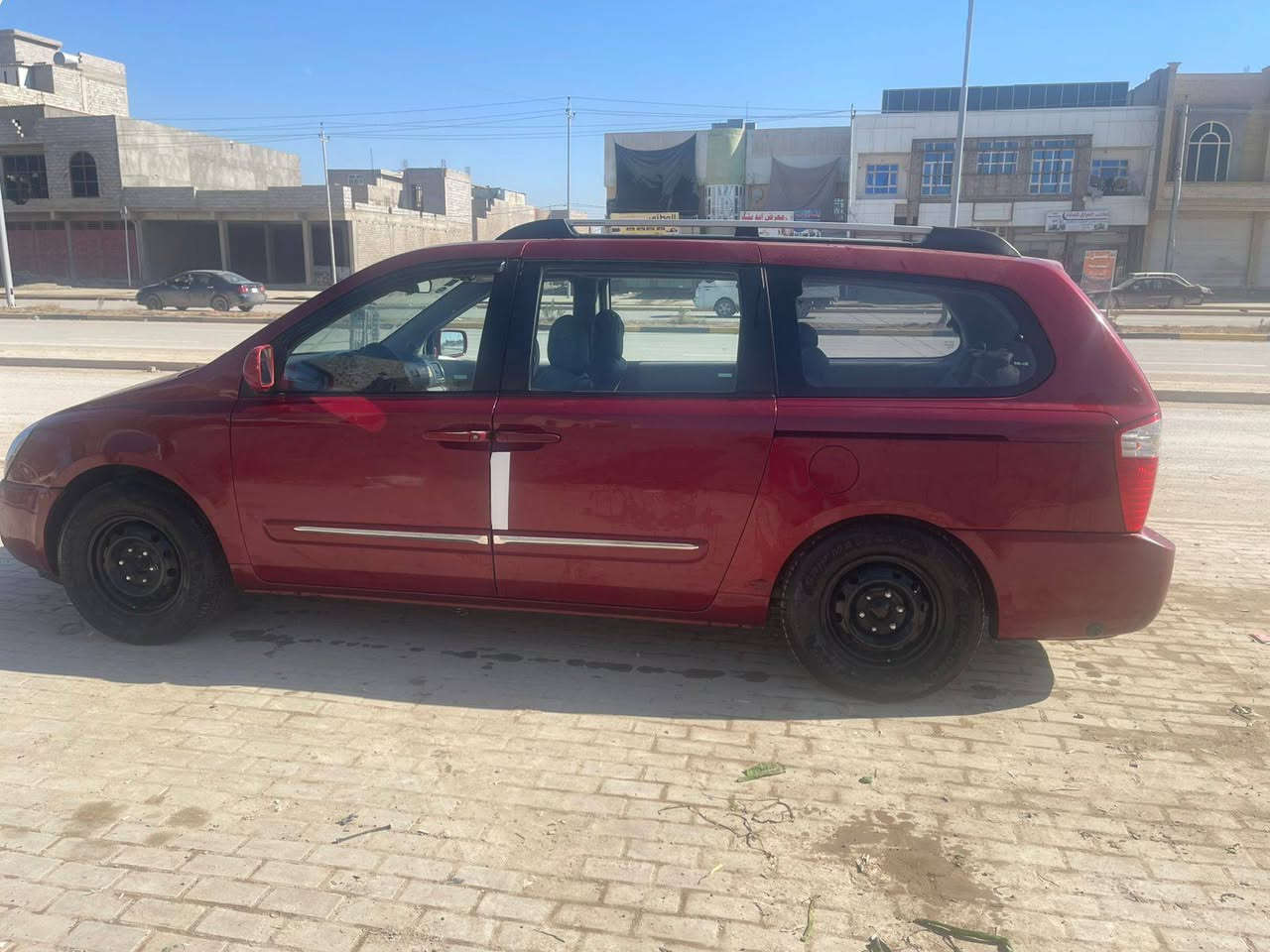 سيدونا كرنفال موديل 2006 
محرك 3800 
شادلها منظومة غاز 80 لتر  
سياره نضيفه بمعنه الكلمة غرفتها كشرها نضيف
رقم بغداد الجديد هزه بسمي تحويل ثاني يوم
بيها فقط چاملغ وبابين الايمن من امريكا 
السعر 105 وبيها مجال بسيط مكاني سامراء


**إذا كنت صاحب هذا الإعلان وتريد حذفه لأي سبب، رجاءا أرسل رسالة إلى الدعم الفني**