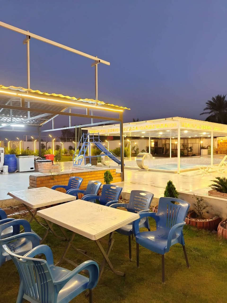 مزرعة  vip 🔥🔥🤍
يتوفر حجز في  رأس السنة  🍃
عروض الكرسمس🎪💝 😎
مزرعة vip في  بلد علمآ المزرعة موثوقه مع تطبيق اجرلي 
و تعلن🌳🏝مزرعتنا🏝  عن فتح الحجوزات 
للإيجار اليومي او الشفتات #مبيت‎
*********** 
*🏕تفاصيل
■غرفتين نوم وصاله 
■مطبخ داخلي وخارجي
■ مجمع صحيات🚿 داخلي 2 وخارجي 1
■نت 4g
■ تحتوى على 5 حدائق 
■العاب بليارد و فيشه ومنضده والعاب اطفال‎ 
■باربكيو كامل  مجهز للشوي
◾كهرباء على مدار 24 ساعة
____________________________
[ الاوقات ]
(١)-اليوم الكامل من ال١٠ صباحا لل٨ صباحا ثاني يوم
(٢)الشفت الصباحي من ال١٠ صباحا لل٦ مسائا
(٣)الشفت المسائي من ال٨ مسائا لل٨ صباحا ثاني يوم
 🔴للحجز والاستفسار يرجى الاتصال او واتس اب
على الرقم التالي ***********
