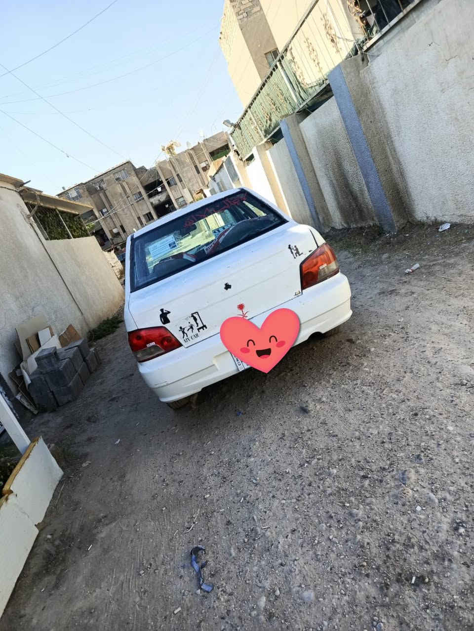 السلام عليكم سايبا للبيع موديل ٢٠١٠ بيضه خصوصي بدون راعي بدون تحويل سنويه ضايعه بيها تفاصيل للبيع مكينه وكير خير من الله شواصي نظيفه كشرها شوف العين كهربائيات كلها شغاله صدر امامي وخلفي جديد مكاني بغداد حي اور للاستفسار *********** متواجد واتساب سعر البيع ١٥ وبيها مجال حك الجيه
