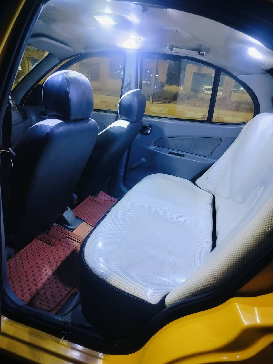 سنويه ل 28 مصفره هيئه وغرامات خط وبحث بيها 

مكينه وكير كفاله 

حداديه + بوربنات + طخم تايرات + ميزانيه صار اسبوع من كملتها 

كهربائيات عامه شغاله رباعي عالي ناصي سستم سماعات تبريد شرط ليك فقط

دوشمه بل كامل للغرفه جديده ارضيه + كشنات + تنته

 سياره جاهزه للاخير بيه ملاحظات بسيطه سعرها 23 وبيها مجال مكانه ناصريه مركز شراي اتصل وبخدمتك ***********
