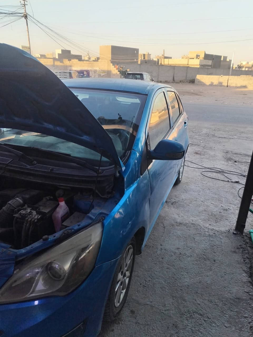 السلام عليكم بايك c151 هاجباك موديل ٢٠١٧ ضرره جاملغ يمنه وشبر باب السايق والتكمه مال باب السياره مصبوغه عام بيه نواقص بسيطه تنقص دهن بور صونده مزروفه كهربائيات البارد بيه ضعيف داعميه اماميه مكسوره من جوه السياره كير ومكينه خير من الله صدر خير من الله طوافه بانزين عطلانه محركه ١٥٠٠ كير وتو عارضه ٤٥ وبيه مجال للطيبين السياره بسم اخويه سنويه ساقطه تحويل سوكت ما يعجبج ***********
