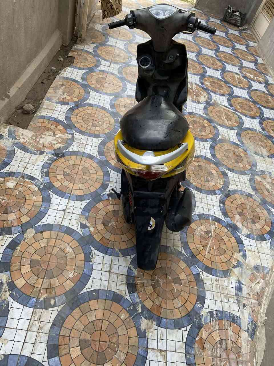 سلام عليكم للبيع او للمرٱوس
دراجة مٱكس مضلع مكينة بلادية مامفتوحة كهربائيات بلادية سلف هندر دراجه جاهزة من كلشي ترايك وين ماجان نكرة سلف بي وقت كهربائيات جديدة هورن اكلوب اشاير كلٱ كامل وبلادي مكان محمودية سعر 500وبيهٱٱ مجٱل الطيبين مرٱوس ترهم؟رقم ***********بي واتساب او تصال وشگرٱٱ
