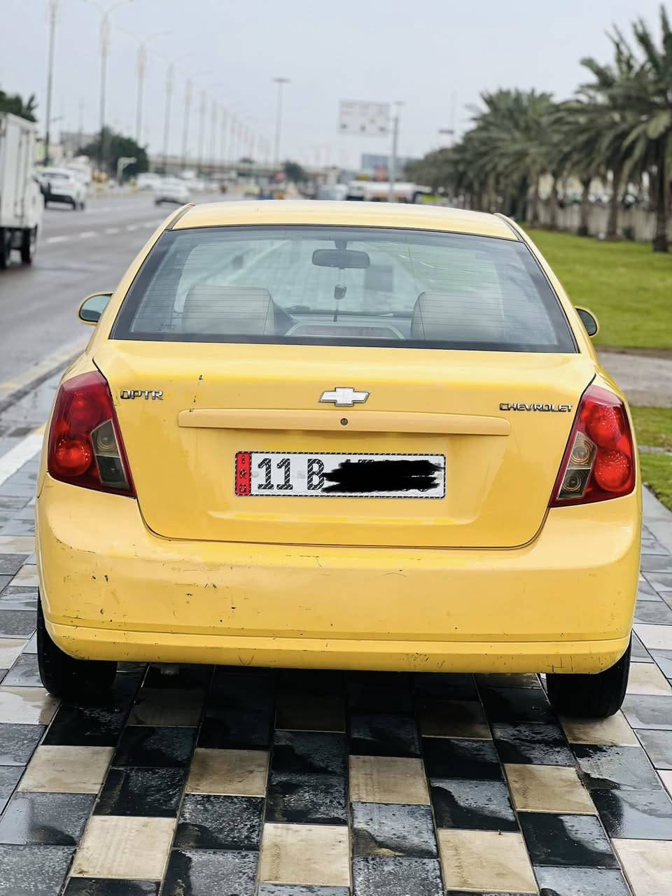 السلام عليكم وبترا مرديل 2011 شركة العامة  رقم نكليزي هزه جديدة هئيه وغرامات وسنوية جدد سيارة بيه شويه صبغ بل بنيد ولباقي مكفولة كفاله عامه مكينه كير صدر تبريد تخم تاير كهربيات كولهة شغاله بدون خياس مابيهة مدوشمة سنتر لك ريمونت شغال سيارة صبغة بلادية بس جراد البلادي ييهة السعر 72 وبيه مجال للشراي فقط بيع 
عنواني بغداد 
***********
وبي وتساب
