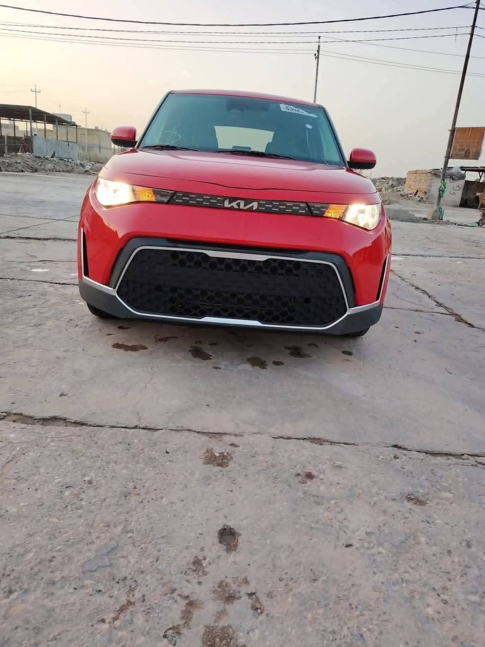 كيا صول 2023 ماشيه 10 الف محرك 2000 دوش تحكم جهتين رادارات امامي وخلفي ويمنه ويسره شغالات حساس اطارات كاميرا دواره تحديد مسار شاشة ايباد مثبت سرعه داخل ابيض السياره دخول جديد باسمي رقم فحص تترقم جميع المحافظات بدون شاصي وصبغ وتبديل بيهه بس بارد بحافة البنيد والجاملغ صور الحادث بالمنشور 
***********
