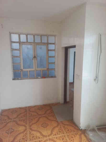 شقة للايجار حي السلام قرب المستوصف 
مساحة ١٠٠م تحتوي ٢ غرف نوم وصالة ومطبخ وصحيات 
سعر / ٢٥٠ 
تواصل 
***********
مكتب دارك / حي السلام 
ابو زهراء الشمري
