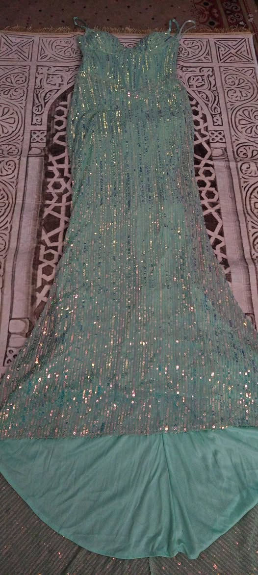 فستانين ماملبوسات جديد2 امزون  بالحقيقة أحلا من الصور وتقريب عشر قطع مشكل كله مامستخدم امزون.  جديد  كلهن##25شامل التوصيل @إشارة


**إذا كنت صاحب هذا الإعلان وتريد حذفه لأي سبب، رجاءا أرسل رسالة إلى الدعم الفني**