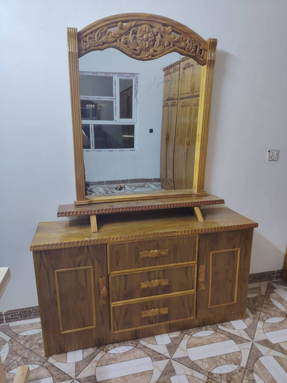 #مليون عرض خاص غرفة توج ملحق خشب صاج عراقي زان 
السعر فقط مليون 
جديد ما مستعمل موصل ايمن رقم على خاص


**إذا كنت صاحب هذا الإعلان وتريد حذفه لأي سبب، رجاءا أرسل رسالة إلى الدعم الفني**